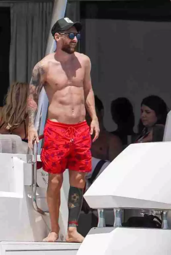 Barcelona Star Messi Vacations With Family On A Luxury Yacht (Photos)